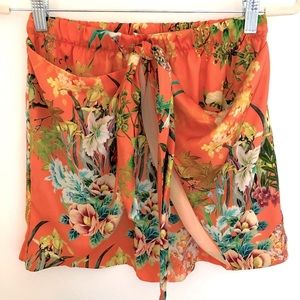 Zara skirt, perfect condition. Size Medium